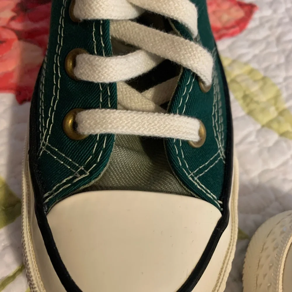 Converse Green Sneakers - Picture 3 of 10